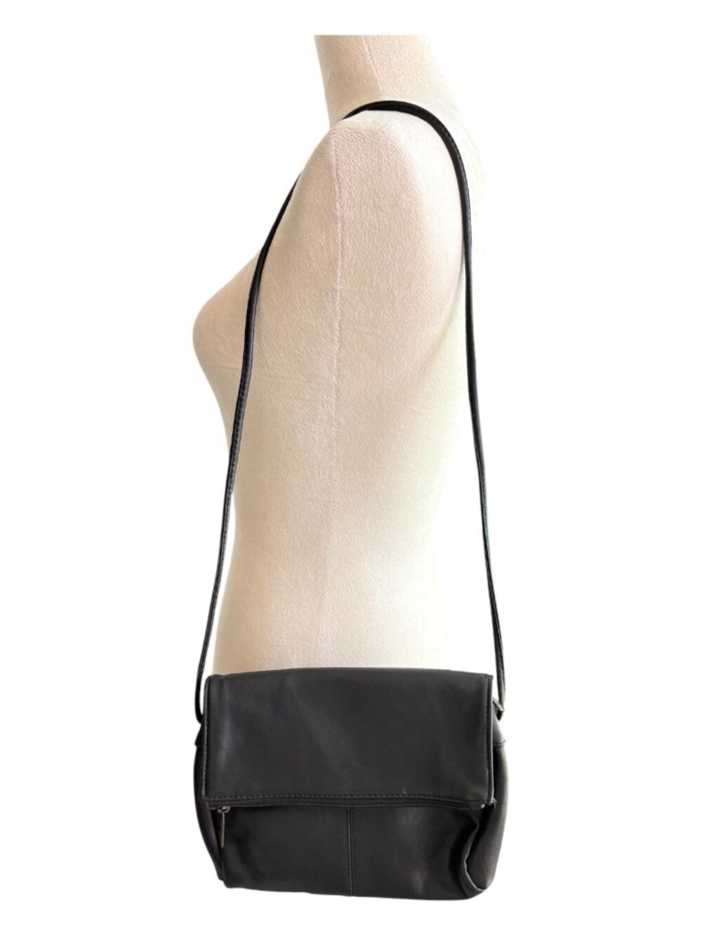 Vintage Pacific Connection Black Crossbody Shoulder Bag Y2K Faux Leather (742-4)